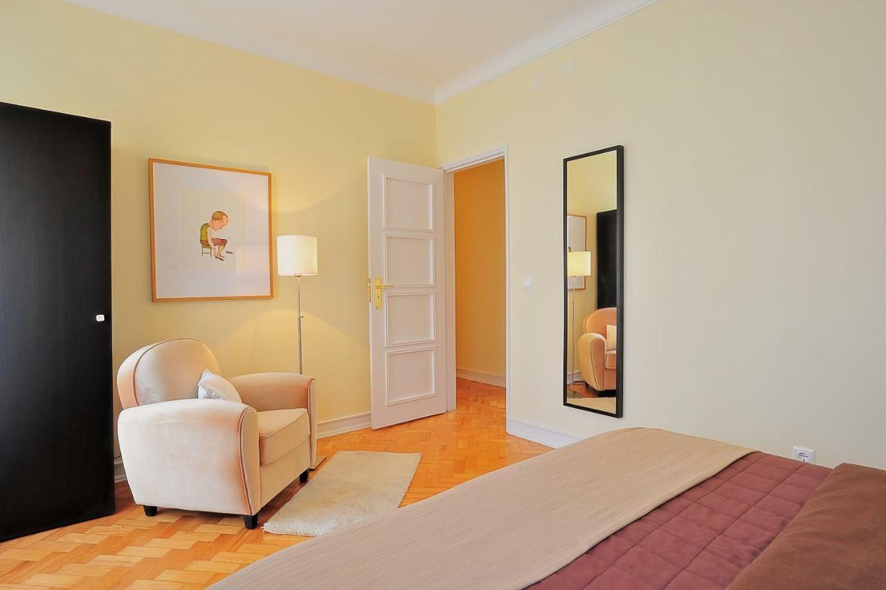 Almirante 77 Apartment Lisbon Luaran gambar